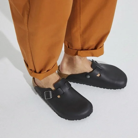 Birkenstock Boston leather clog. 🖤 - Picture 4 of 10
